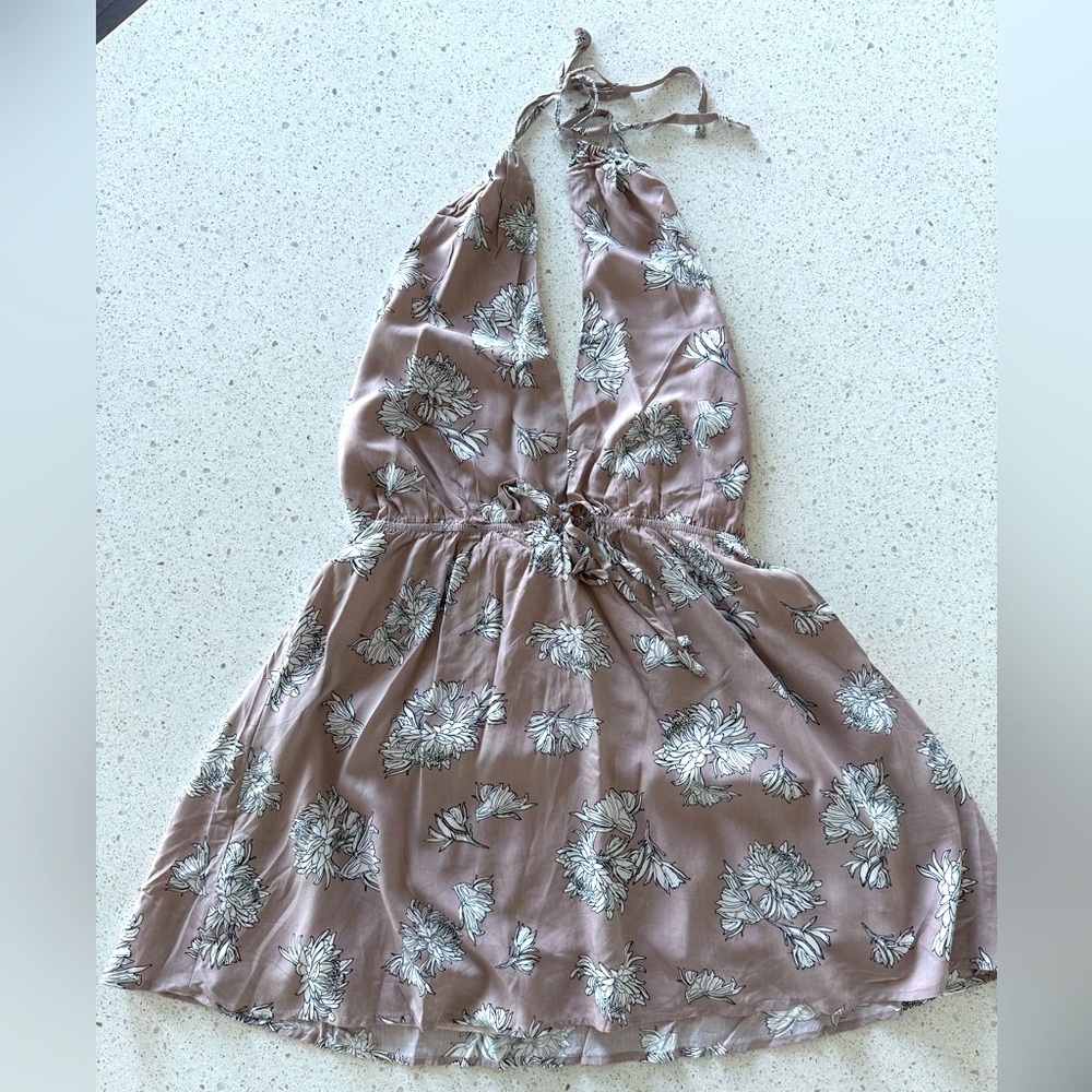 Flowery, halter mini dress from Tobi, size large & brand new